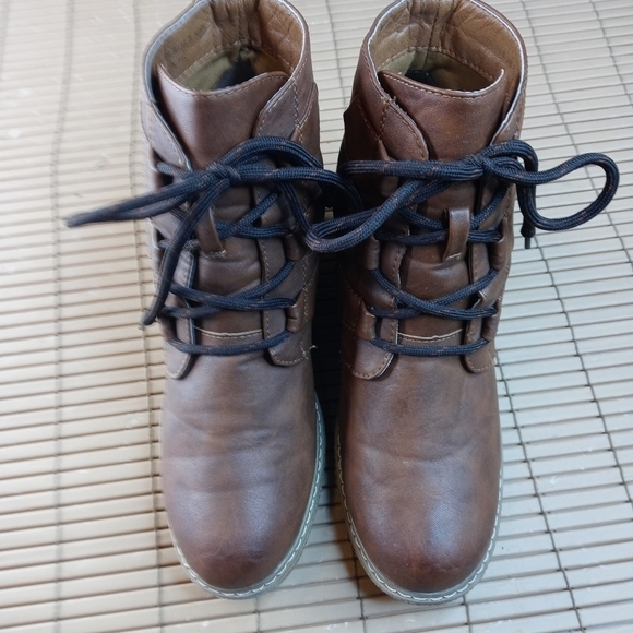 Dirty Laundry women's Wedge Heel brown lace combat Boots US/8M. TUpem - Picture 2 of 9